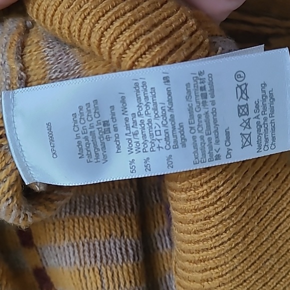 Madewell V-Neck Sweater Vest in Mustard and Multicolor Size S - Picture 4 of 6